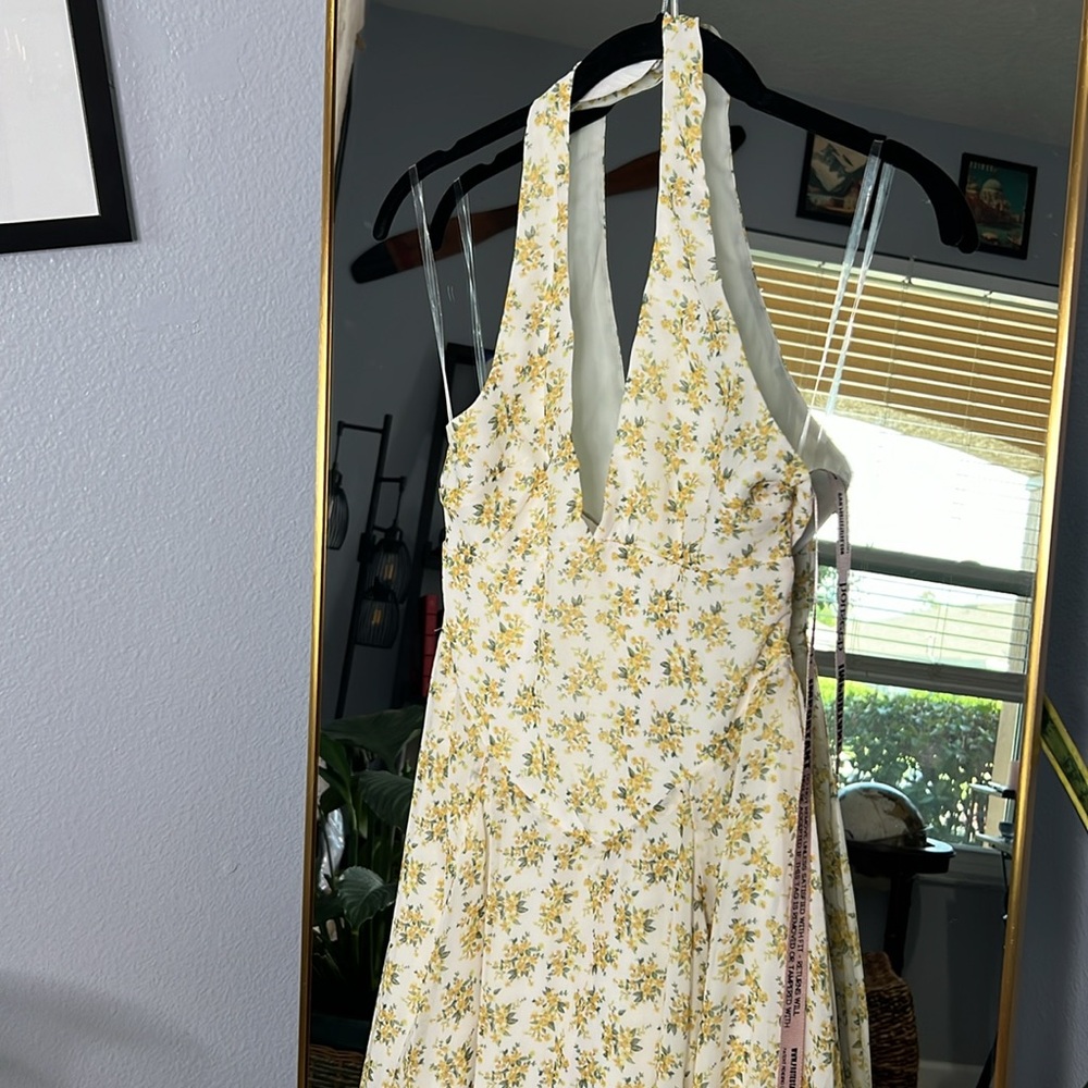 House of CB 'Solada' Ivory Vintage Floral Print Georgette Halter Sundress NWOT - Picture 7 of 8